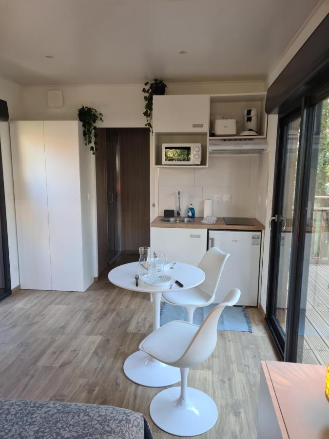 Le Cube Apartment Sommieres Exterior photo